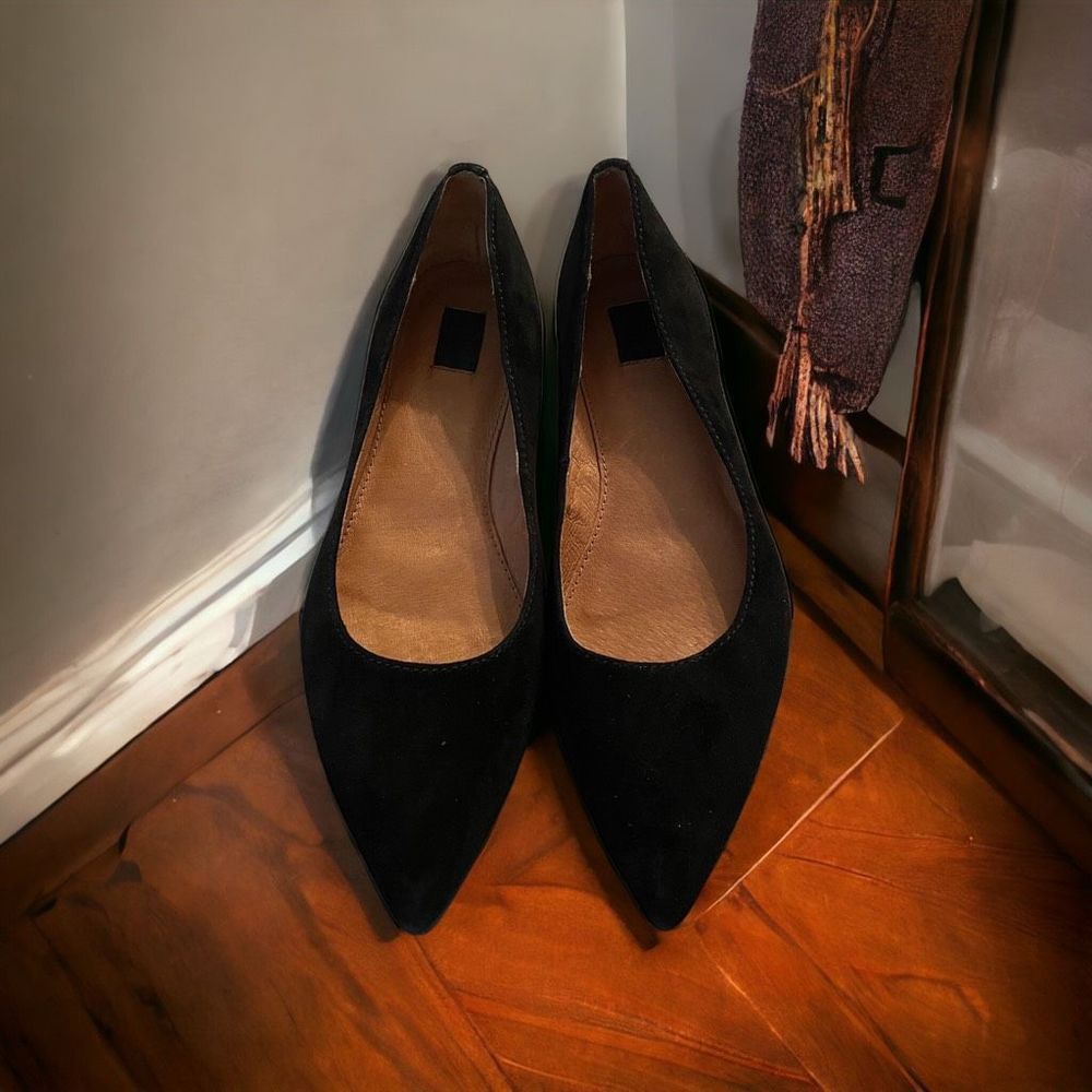 Frye Sienna Black Flats